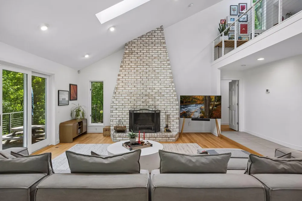 13001 Brenwood Trail Minnetonka, MN 55343