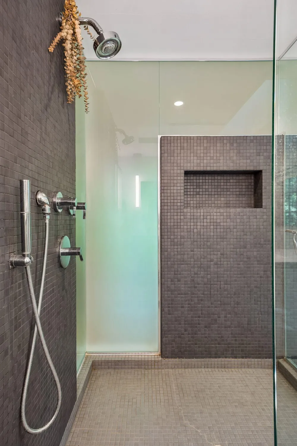 13001 Brenwood Trail Minnetonka, MN 55343