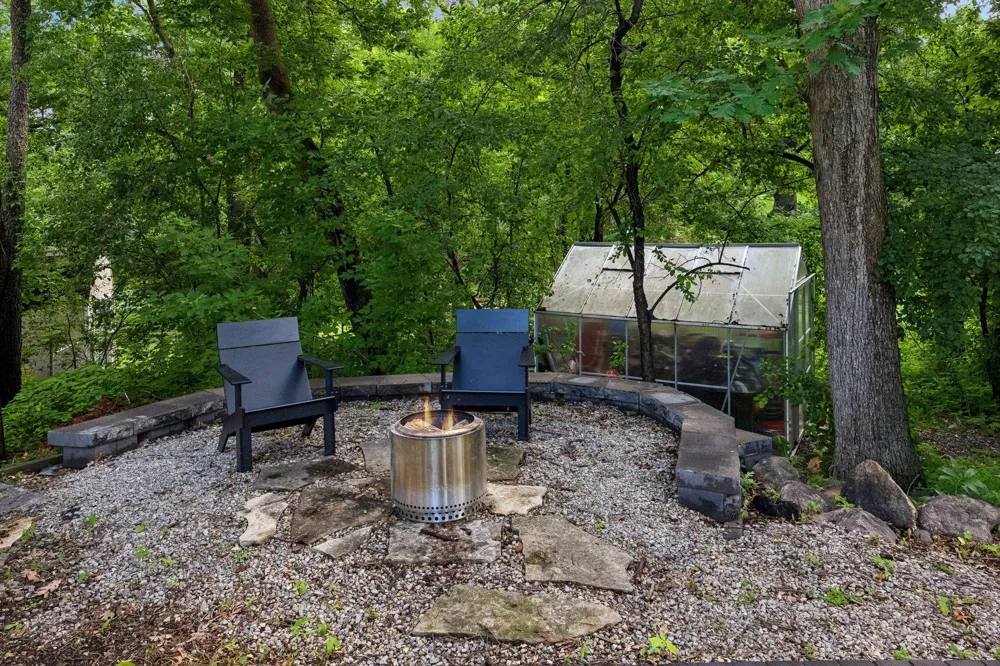 13001 Brenwood Trail Minnetonka, MN 55343