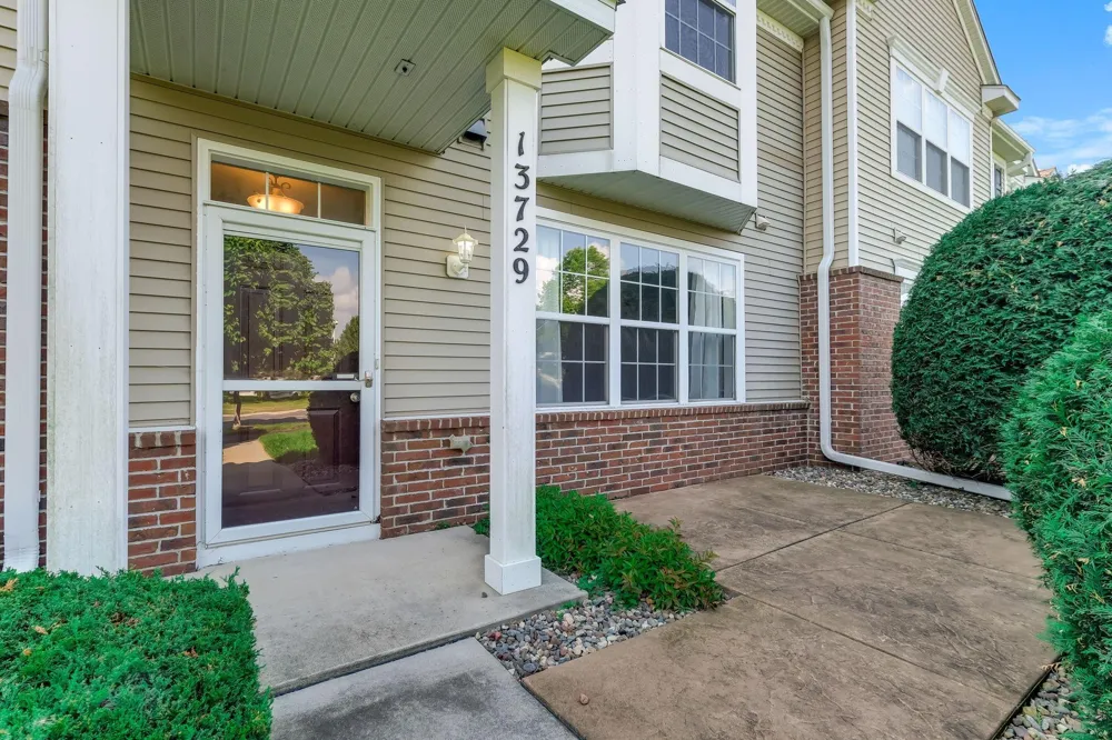 13729 Atrium Avenue #2202 Rosemount, MN 55068