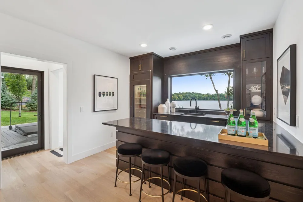 940 Arm Drive Orono, MN 55364