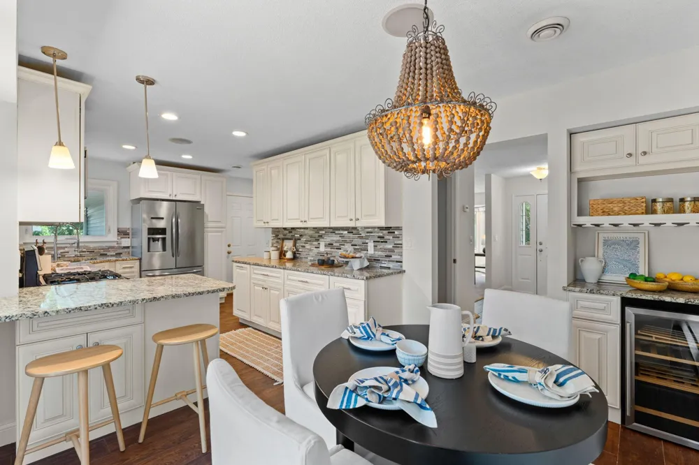 12918 Rutledge Circle Minnetonka, MN 55305