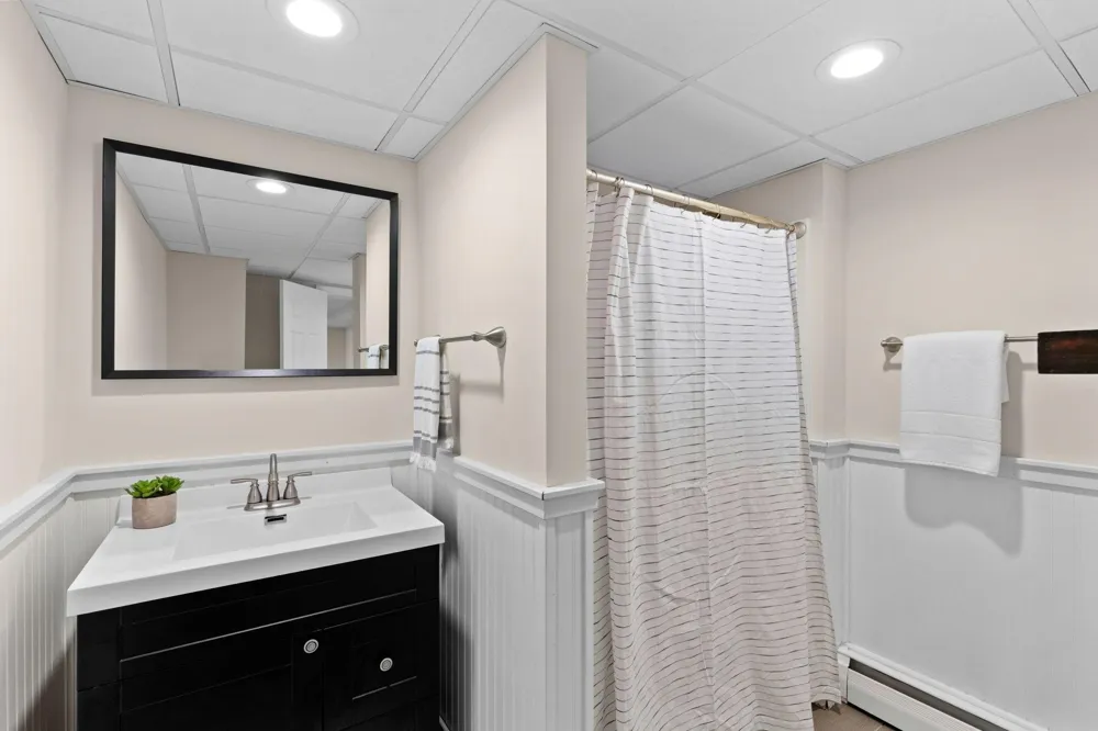 12918 Rutledge Circle Minnetonka, MN 55305