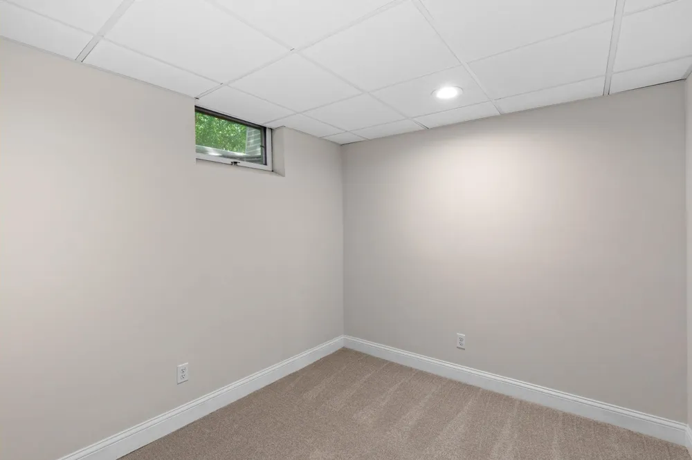 12918 Rutledge Circle Minnetonka, MN 55305