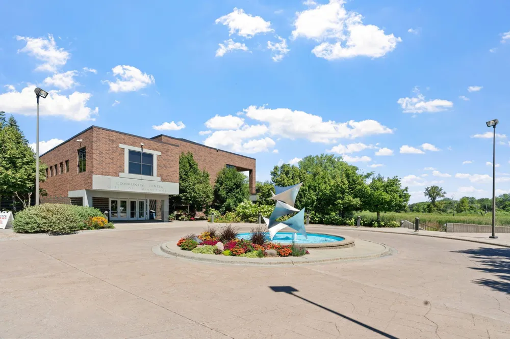 12918 Rutledge Circle Minnetonka, MN 55305