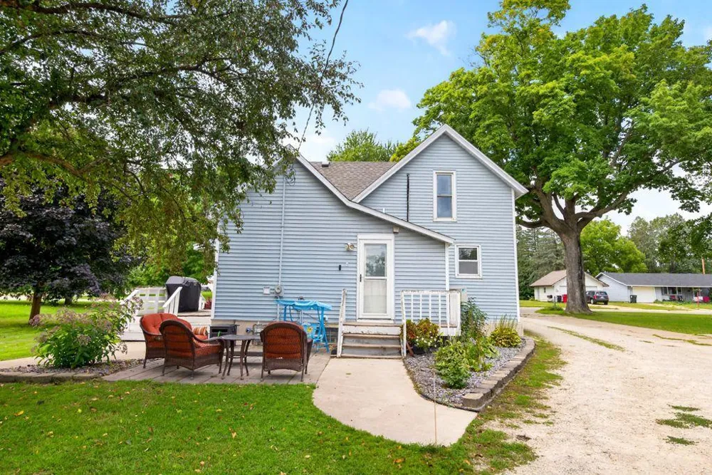 108 2nd Street NE Grand Meadow, MN 55936