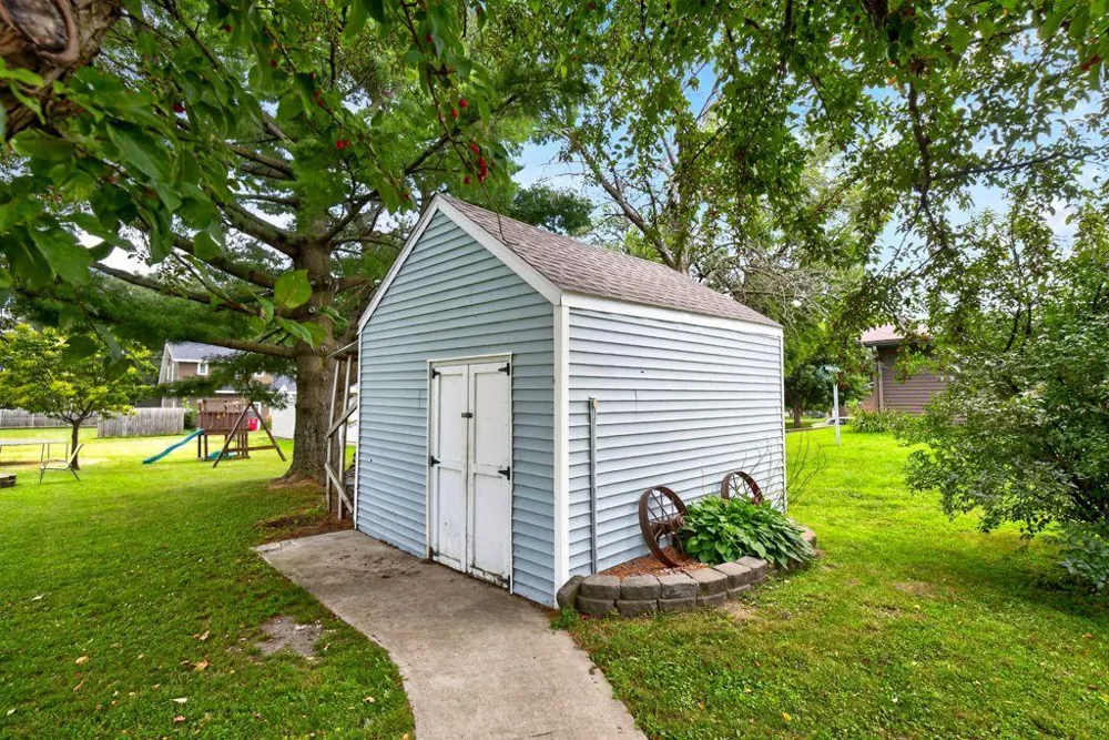 108 2nd Street NE Grand Meadow, MN 55936