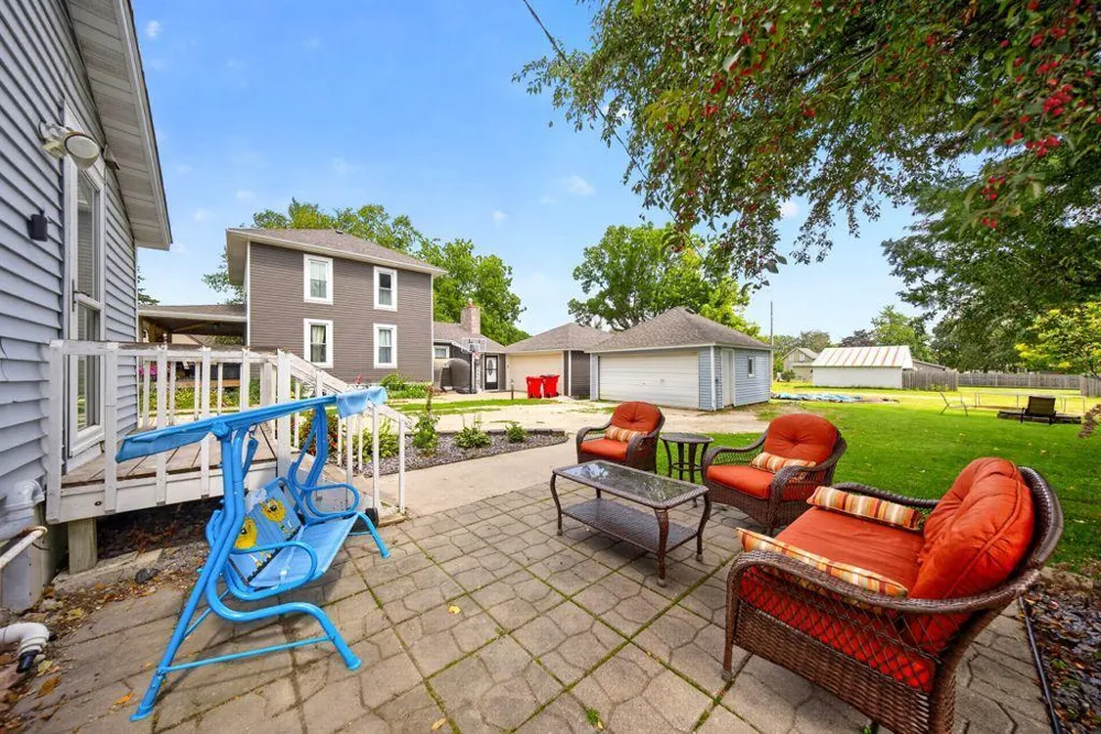 108 2nd Street NE Grand Meadow, MN 55936