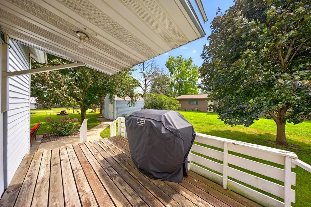 108 2nd Street NE Grand Meadow, MN 55936