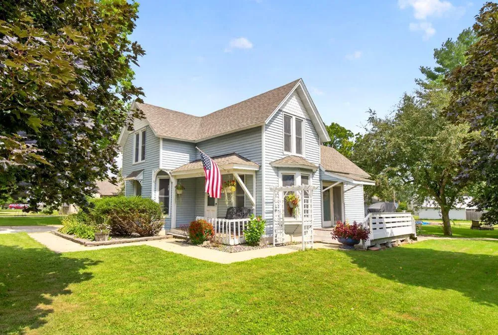108 2nd Street NE Grand Meadow, MN 55936