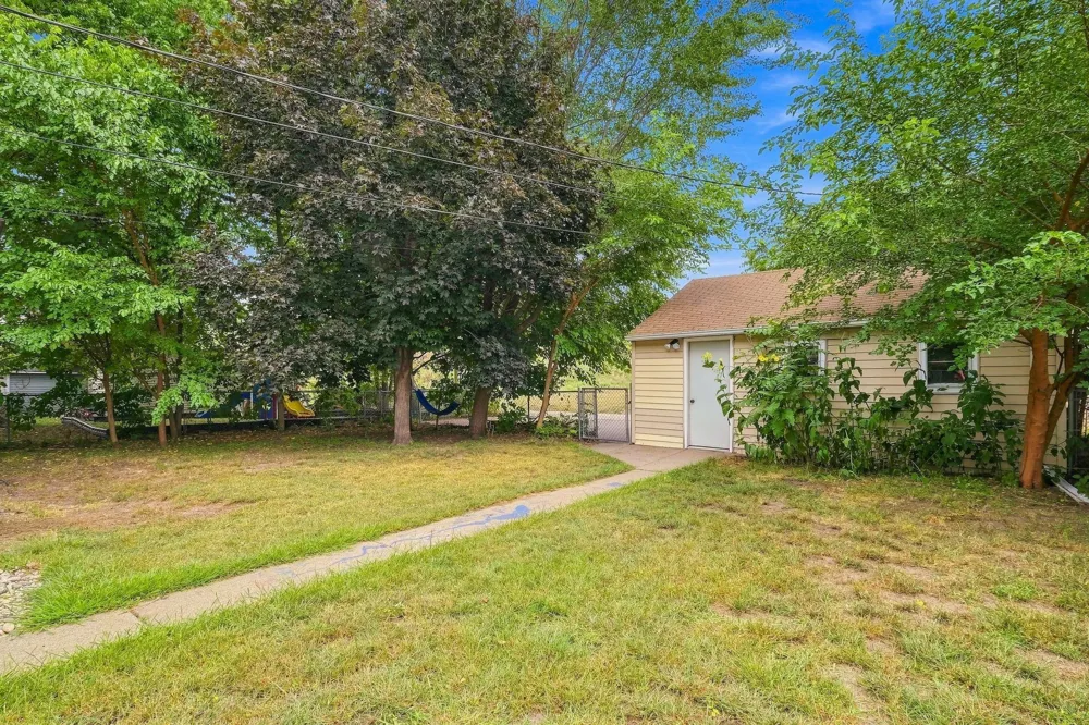 4716 Washburn Avenue Minneapolis, MN 55430