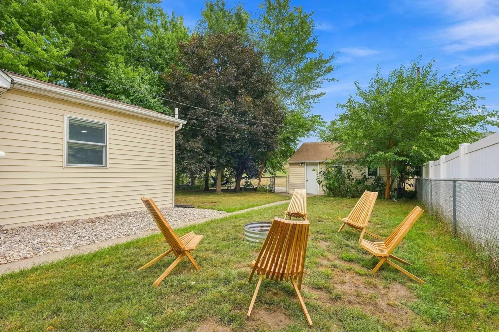 4716 Washburn Avenue Minneapolis, MN 55430