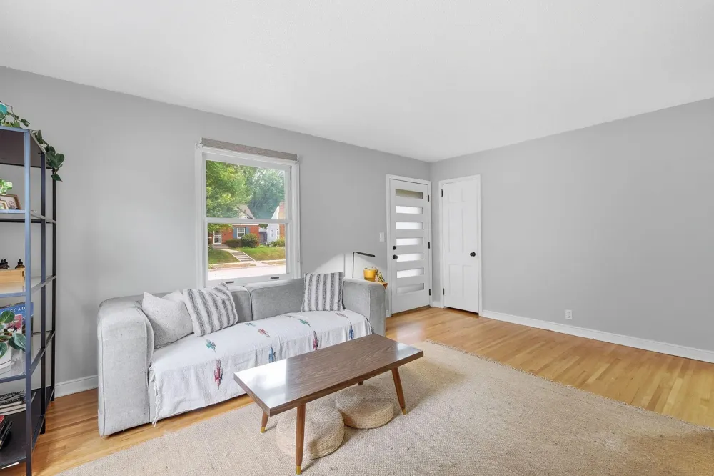 4716 Washburn Avenue Minneapolis, MN 55430