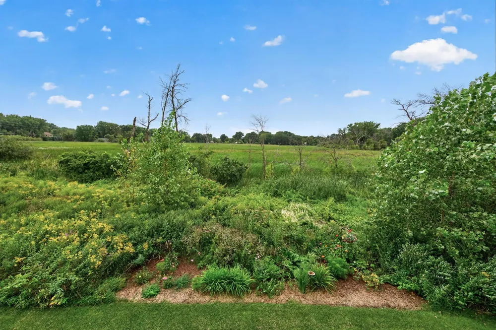 4139 Isaac Court Vadnais Heights, MN 55127
