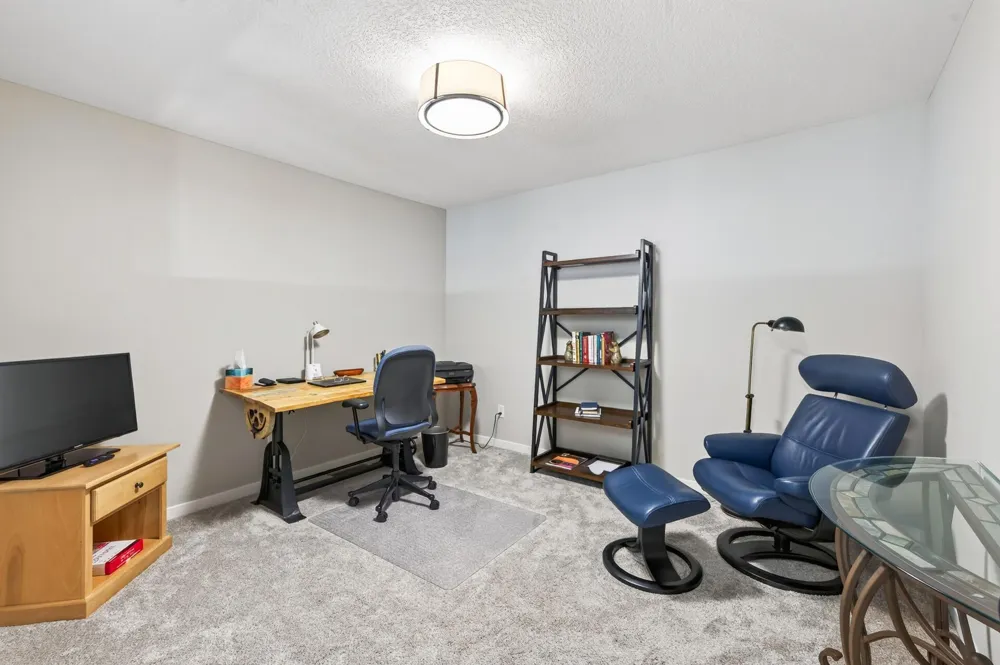 4139 Isaac Court Vadnais Heights, MN 55127