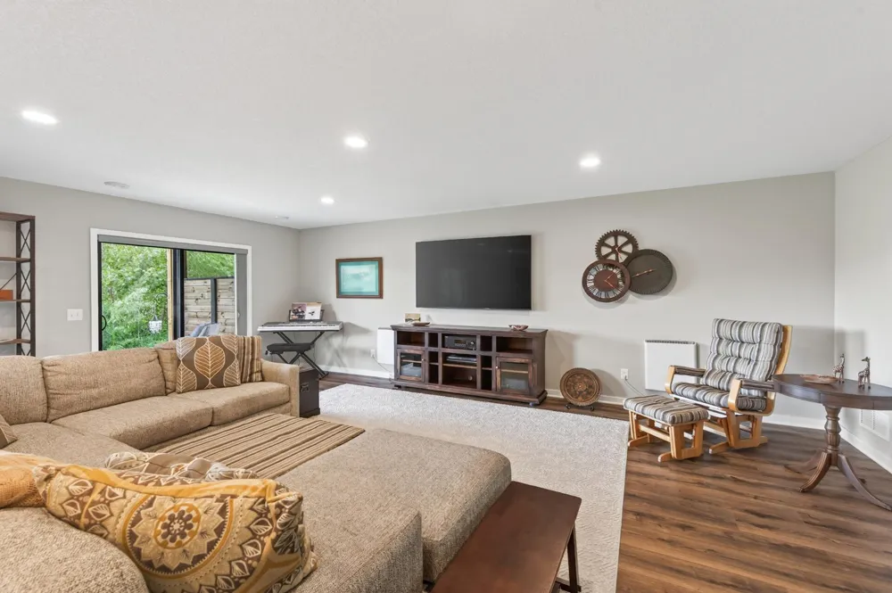 4139 Isaac Court Vadnais Heights, MN 55127