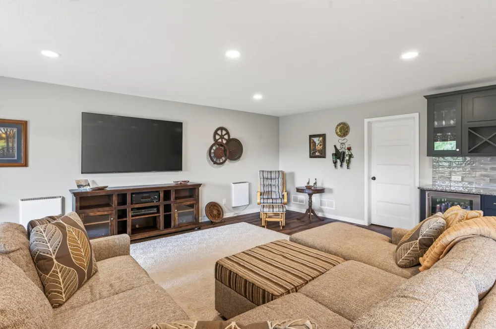 4139 Isaac Court Vadnais Heights, MN 55127