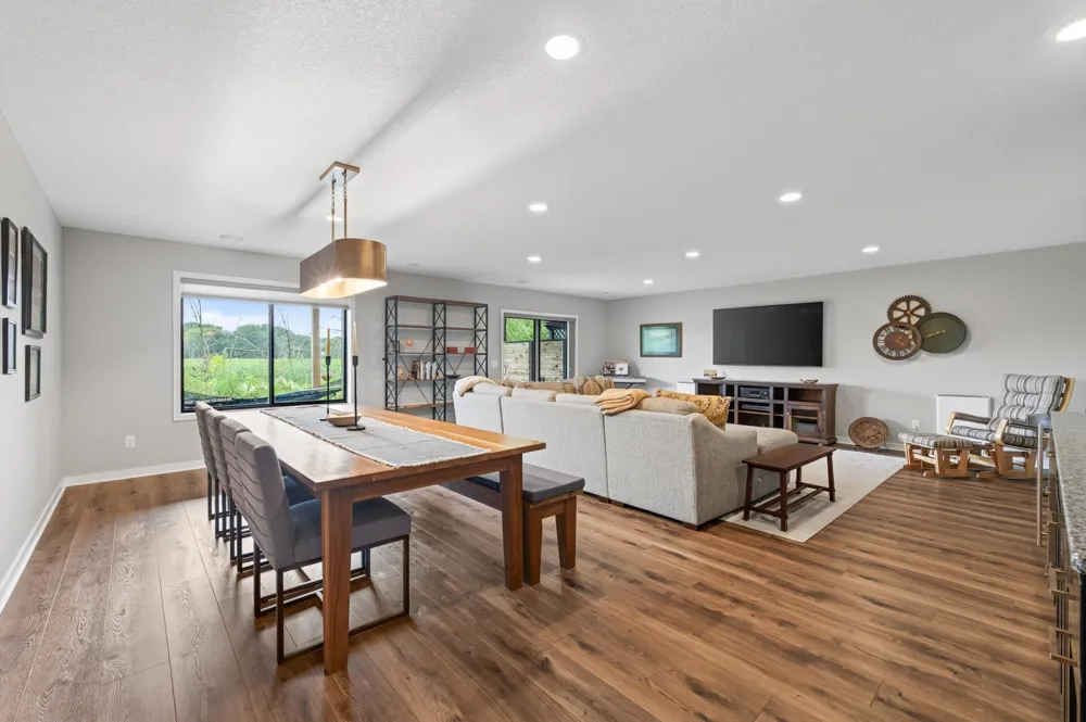 4139 Isaac Court Vadnais Heights, MN 55127