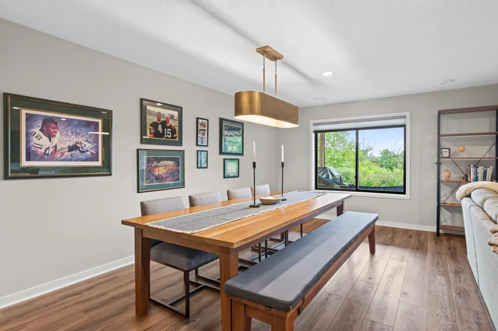 4139 Isaac Court Vadnais Heights, MN 55127