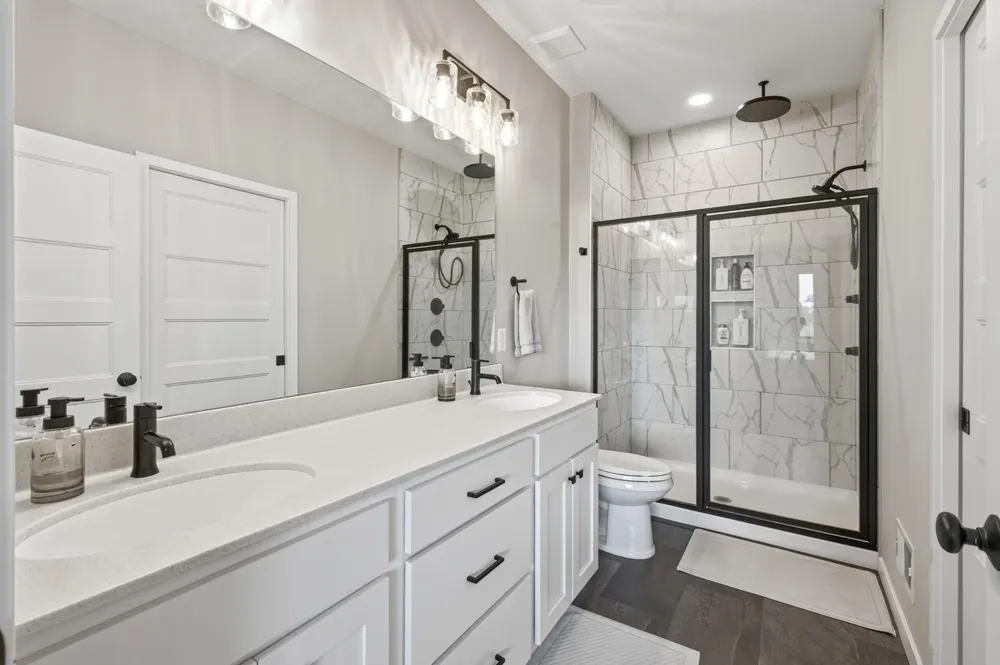 4139 Isaac Court Vadnais Heights, MN 55127