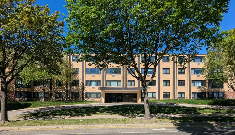 2500 Blaisdell Avenue #206 Minneapolis, MN 55404