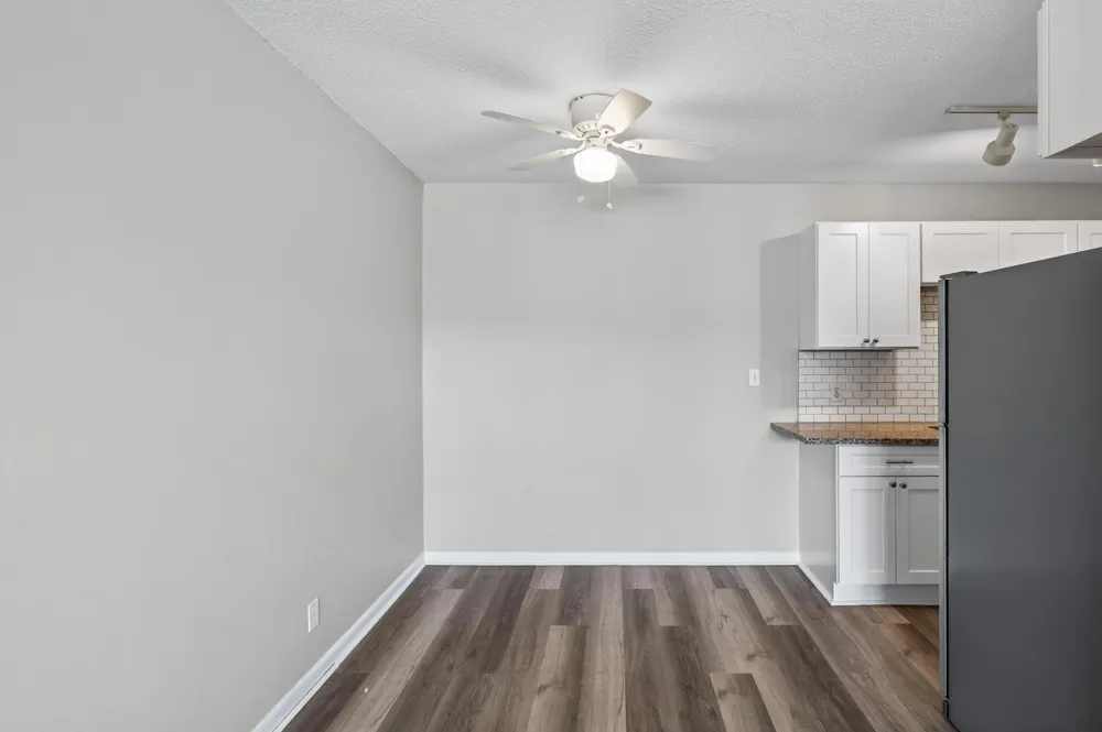 2500 Blaisdell Avenue #206 Minneapolis, MN 55404