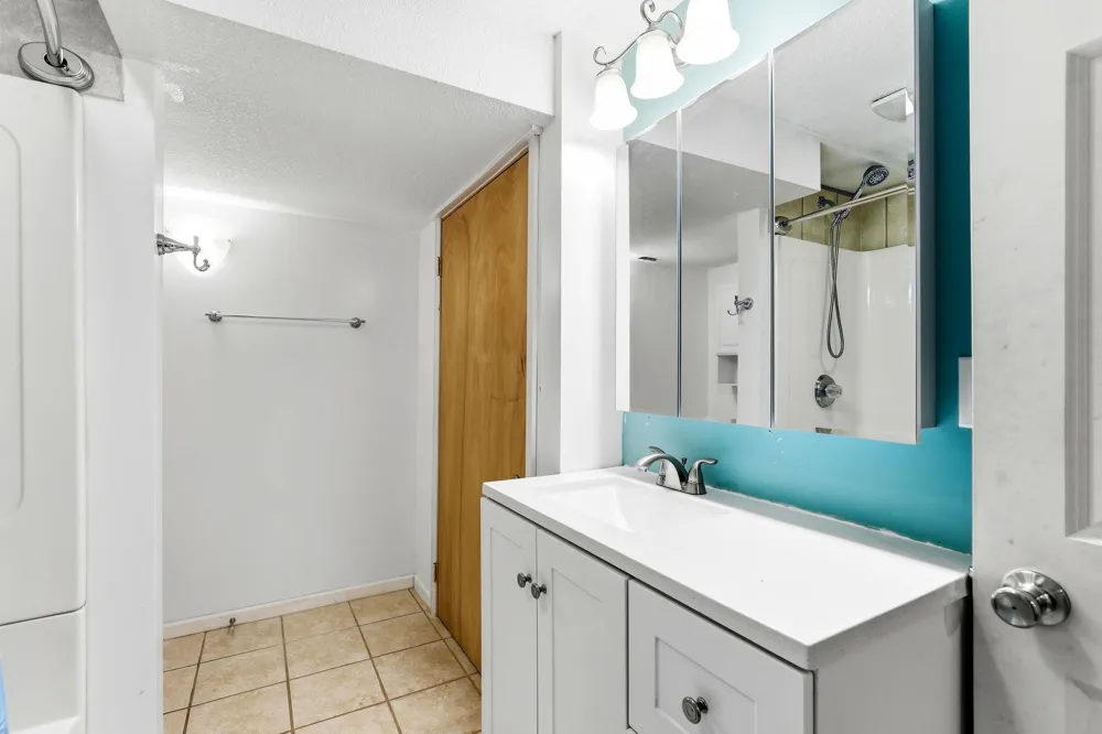 617 E Lincoln Road New Richmond, WI 54017