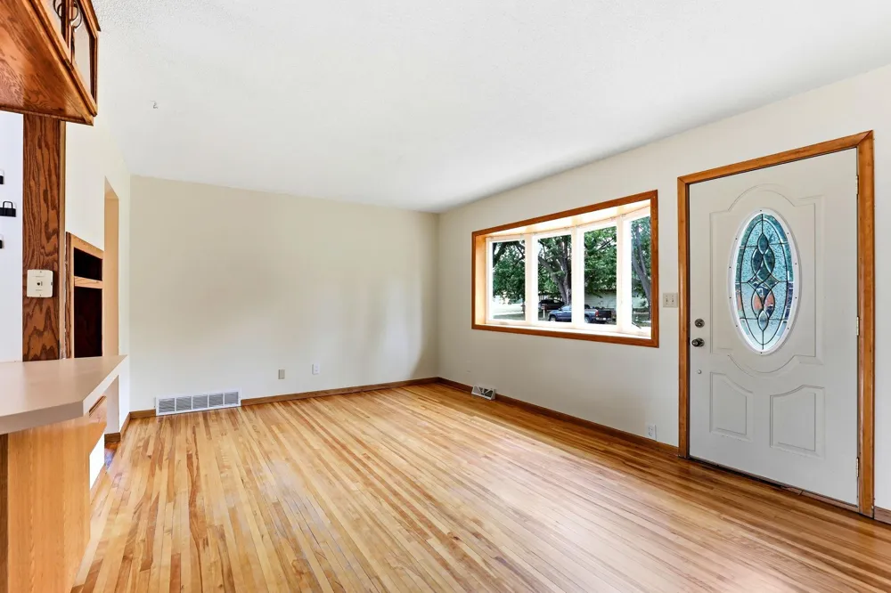617 E Lincoln Road New Richmond, WI 54017