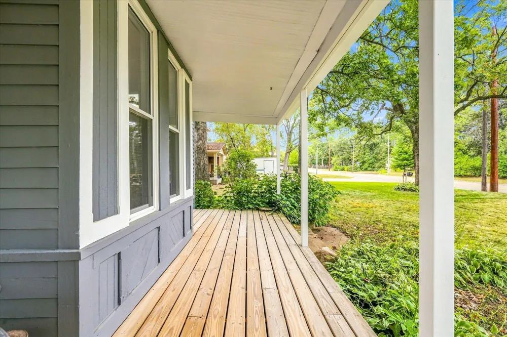 2819 Helen Street North Saint Paul, MN 55109