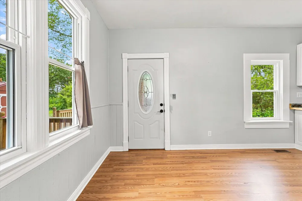 2819 Helen Street North Saint Paul, MN 55109