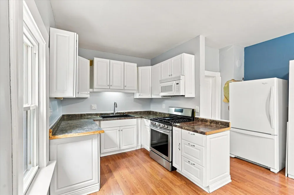 2819 Helen Street North Saint Paul, MN 55109