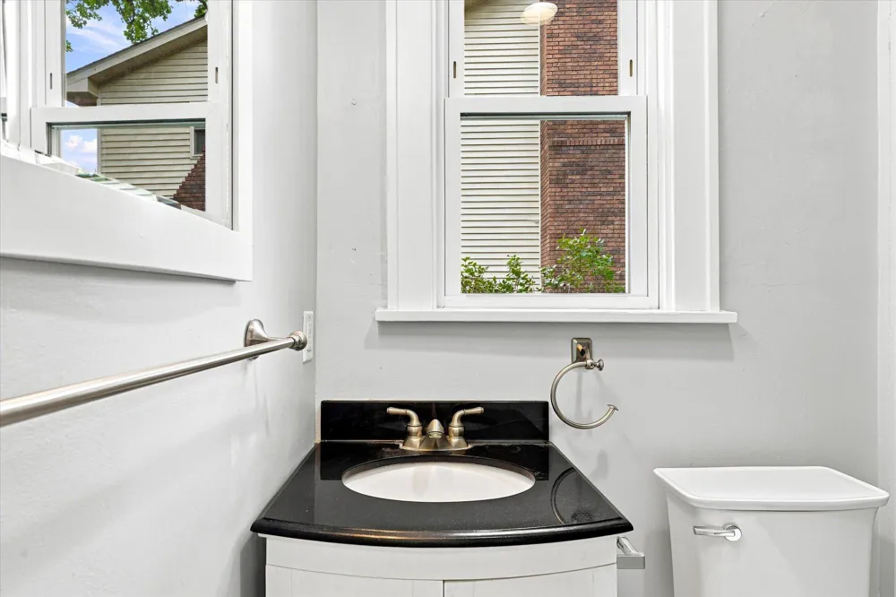 2819 Helen Street North Saint Paul, MN 55109