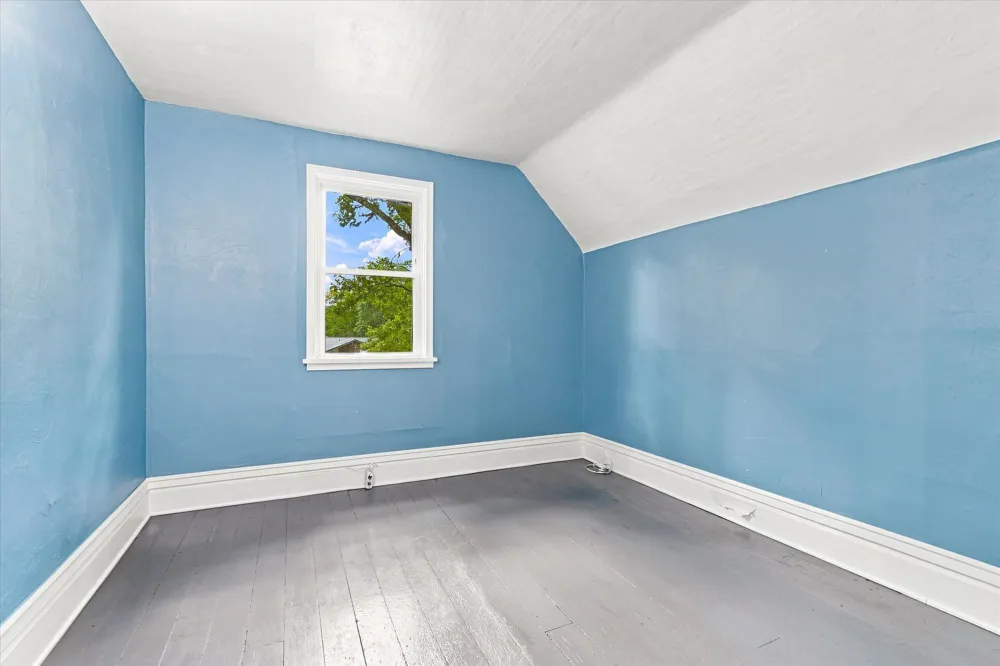 2819 Helen Street North Saint Paul, MN 55109