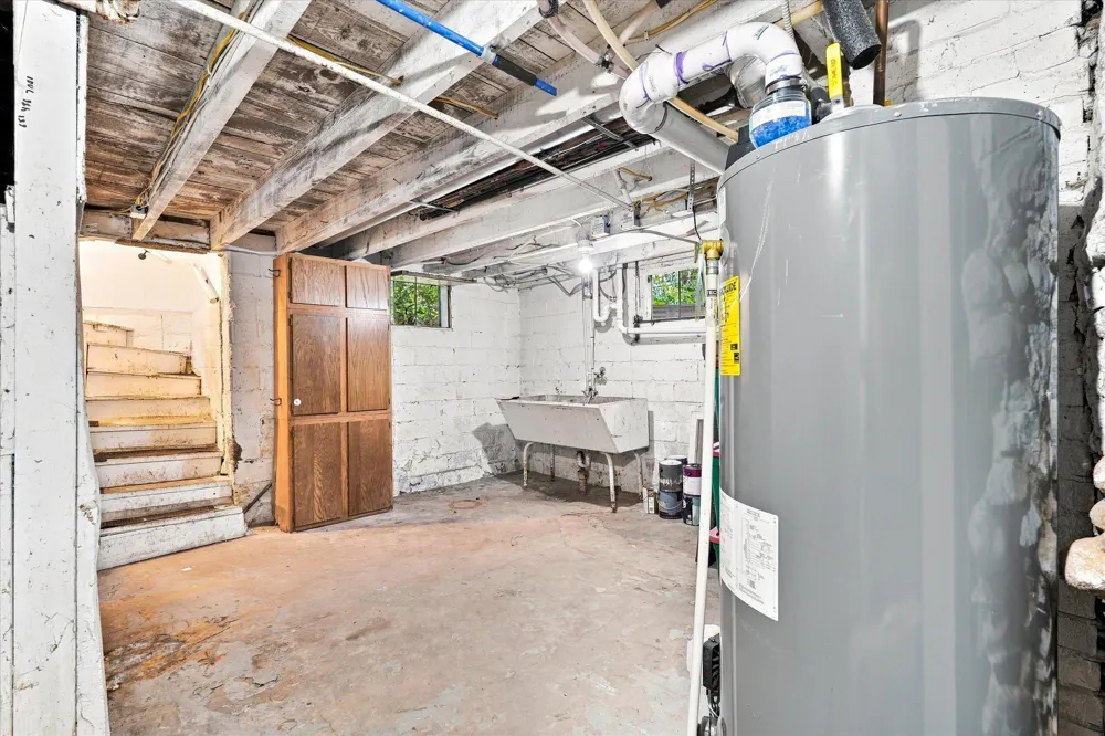 2819 Helen Street North Saint Paul, MN 55109