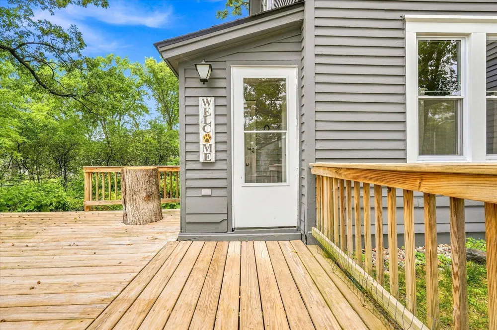 2819 Helen Street North Saint Paul, MN 55109