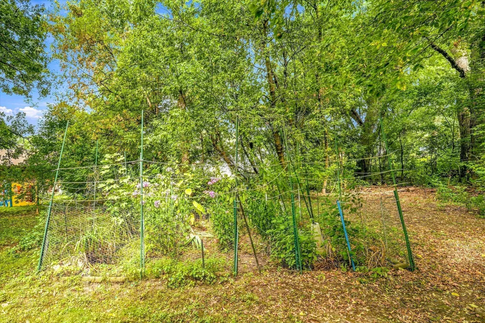 2819 Helen Street North Saint Paul, MN 55109