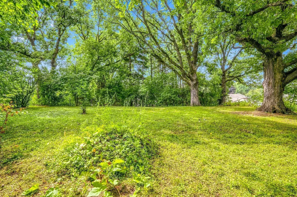 2819 Helen Street North Saint Paul, MN 55109