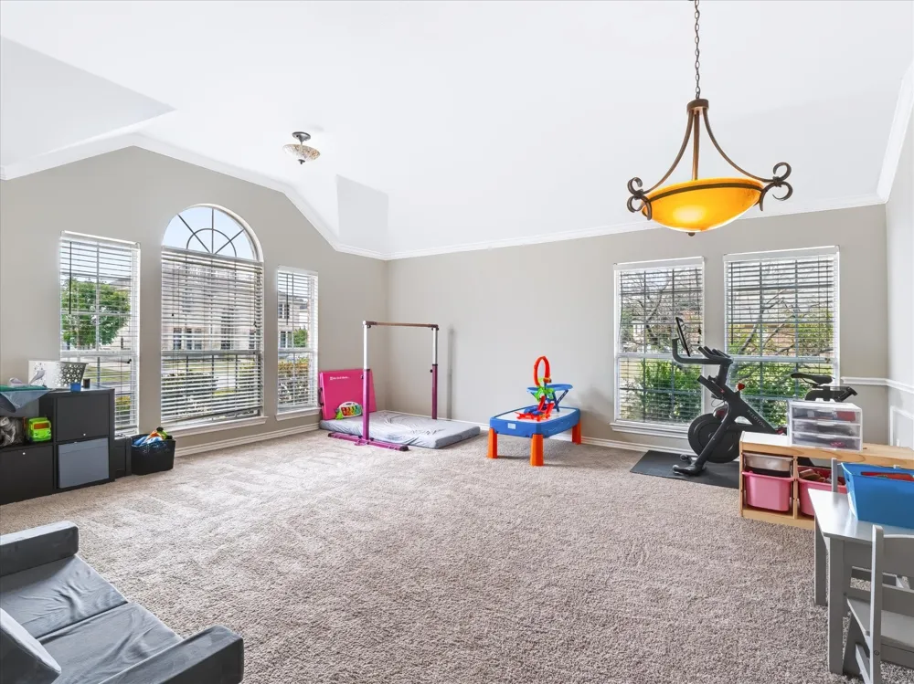 1605 Pleasant Run Keller, TX 76248