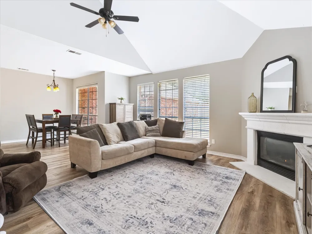 1605 Pleasant Run Keller, TX 76248