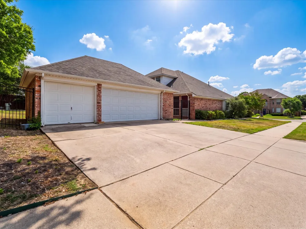 1605 Pleasant Run Keller, TX 76248