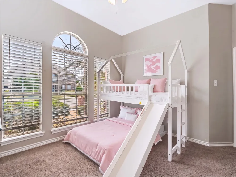1605 Pleasant Run Keller, TX 76248