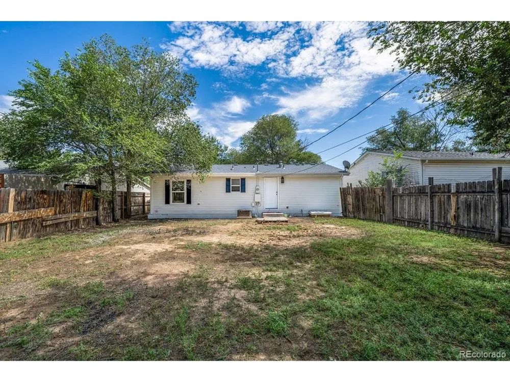 713 Santa Barbara Avenue Pueblo, CO 81005