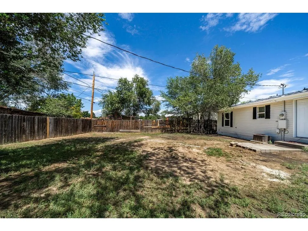 713 Santa Barbara Avenue Pueblo, CO 81005
