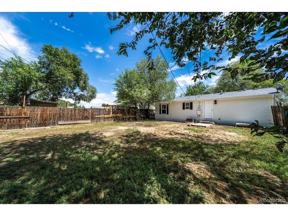 713 Santa Barbara Avenue Pueblo, CO 81005