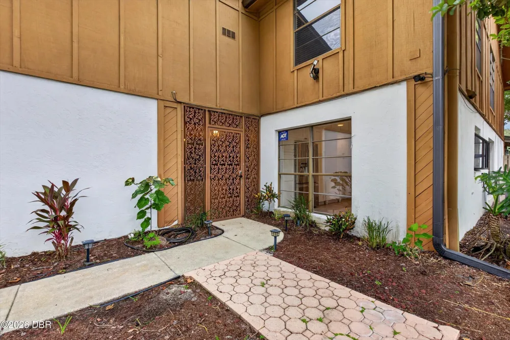 8 Appaloosa Trail Ormond Beach, FL 32174