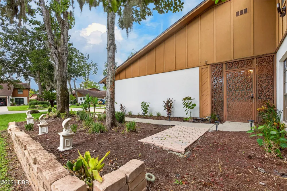 8 Appaloosa Trail Ormond Beach, FL 32174