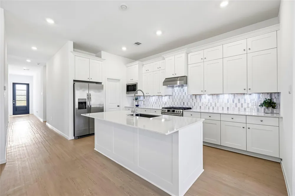 2701 Meridian Springs Drive Texas City, TX 77568