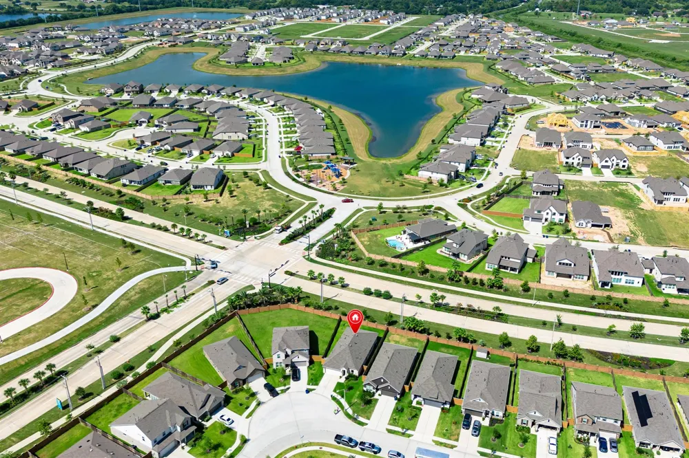 2701 Meridian Springs Drive Texas City, TX 77568