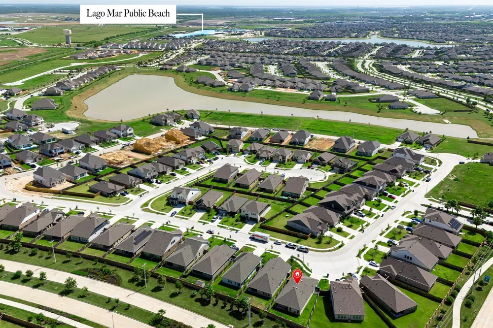 2701 Meridian Springs Drive Texas City, TX 77568