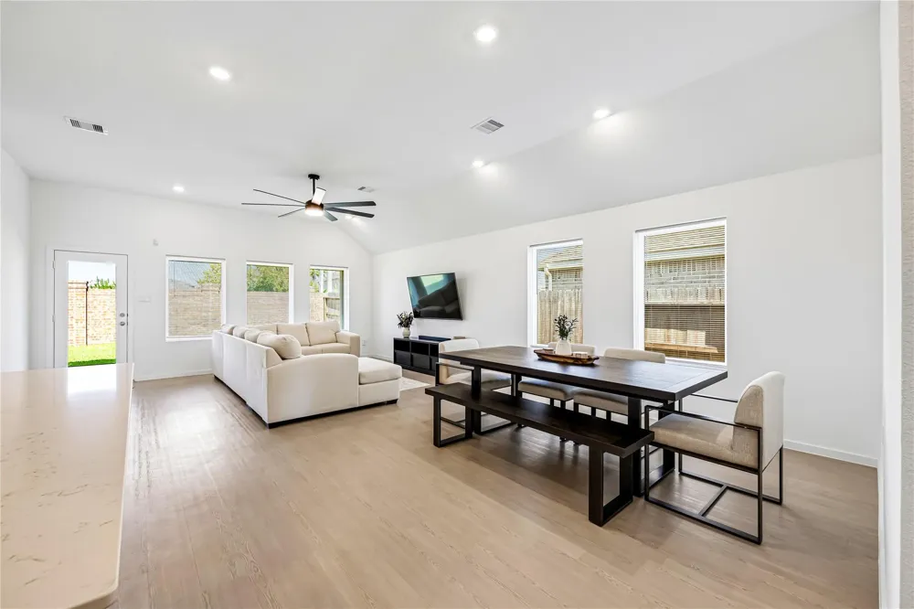 2701 Meridian Springs Drive Texas City, TX 77568